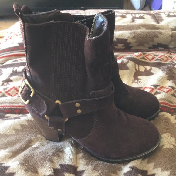 brown suede booties